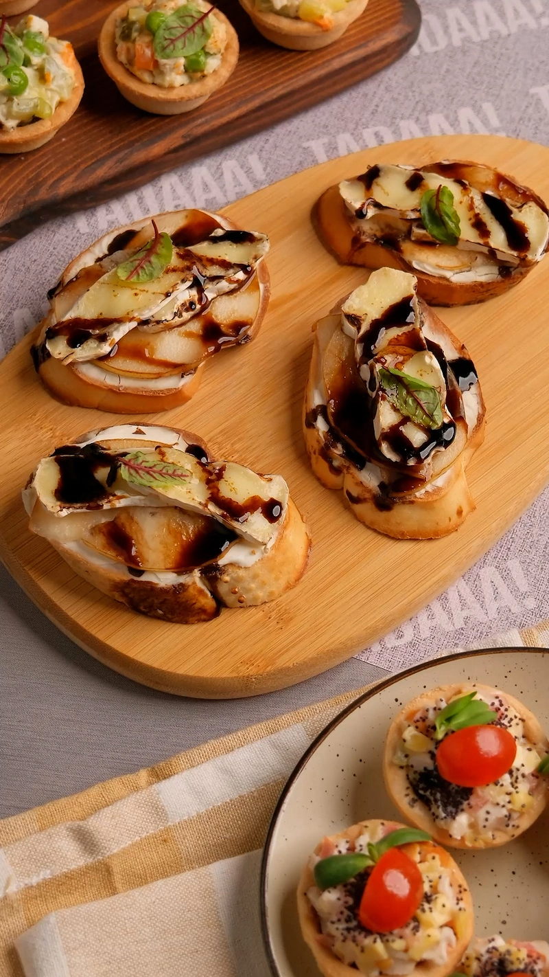 Pear & Camembert Cheese Tartine