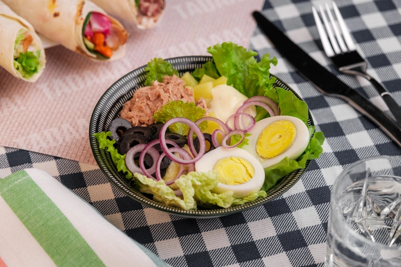  Tuna & Potato Niçoise Salad