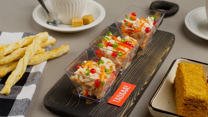 Chicken, Pepper and Mushrooms Salad Cup