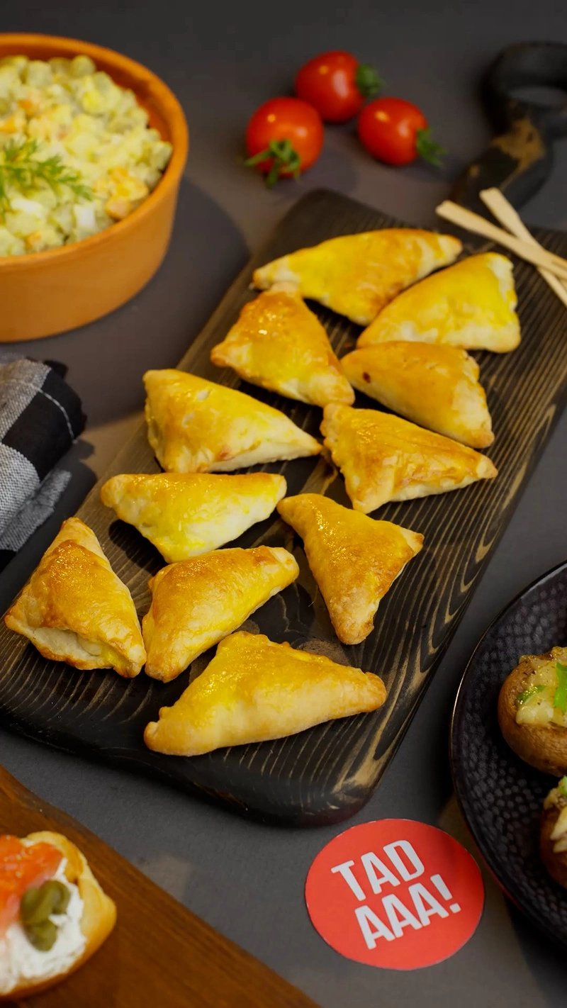Mini Lobiani Pastries