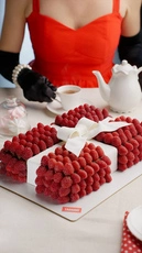 Zemallow The Raspberry Gift Cake
