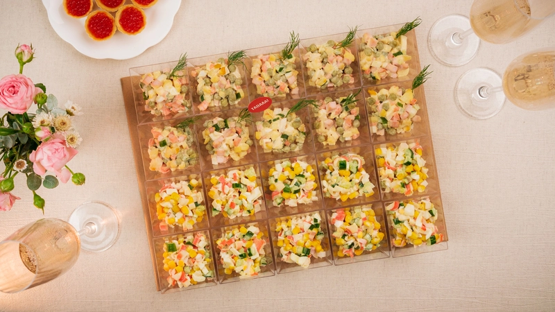 20-Cup Salad Set: Ham Olivier & Crab Salad