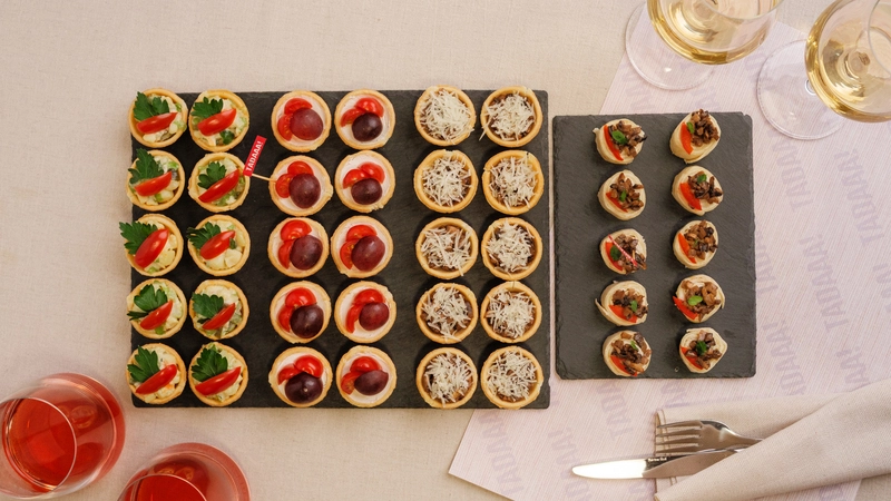 Set of 40 Chicken Canapés