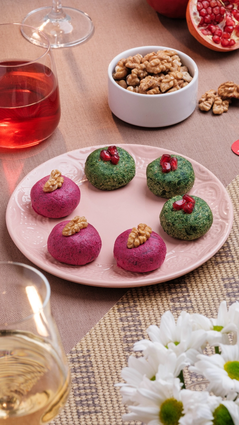 Set of 6 Beetroot and Spinach Pkhali