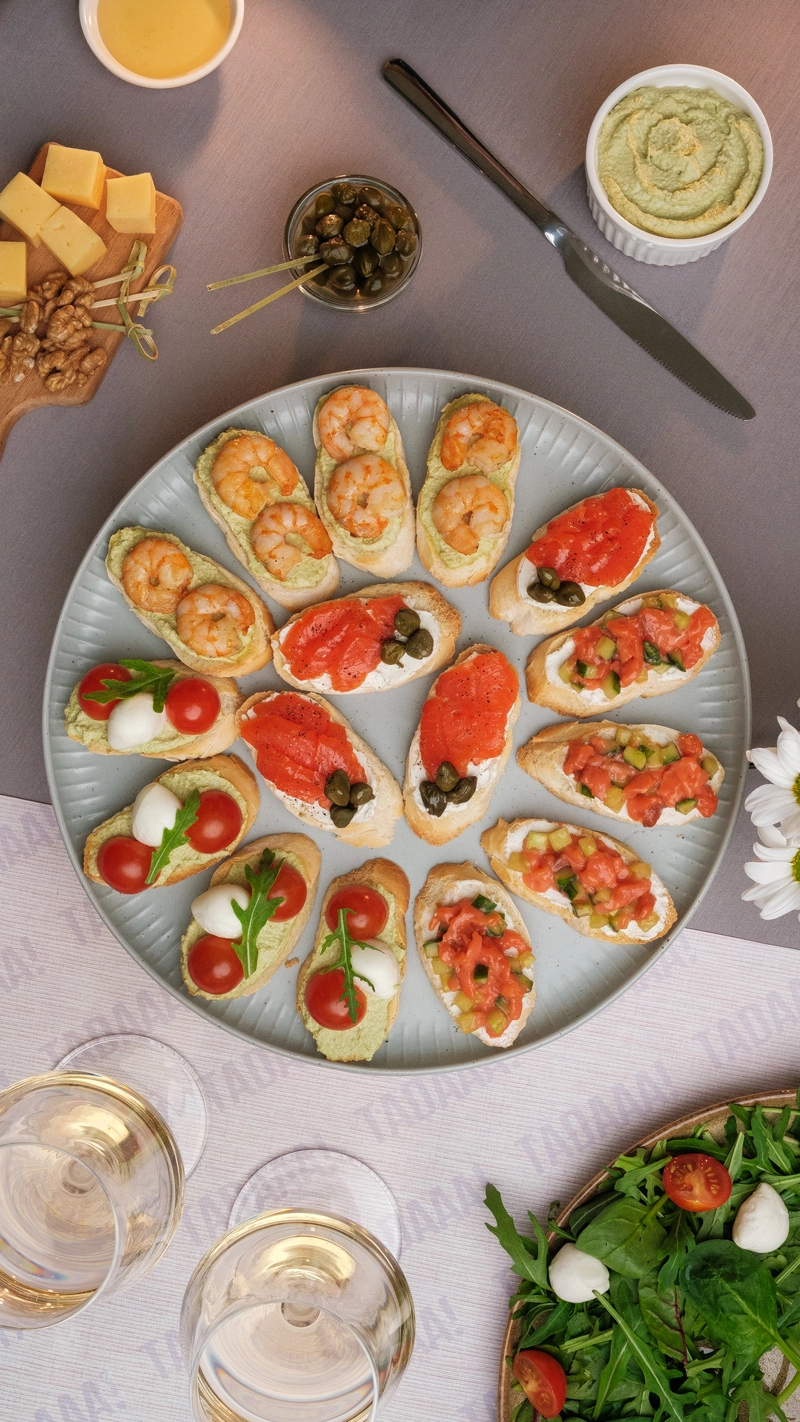 Selection of 16 Fish Tartine