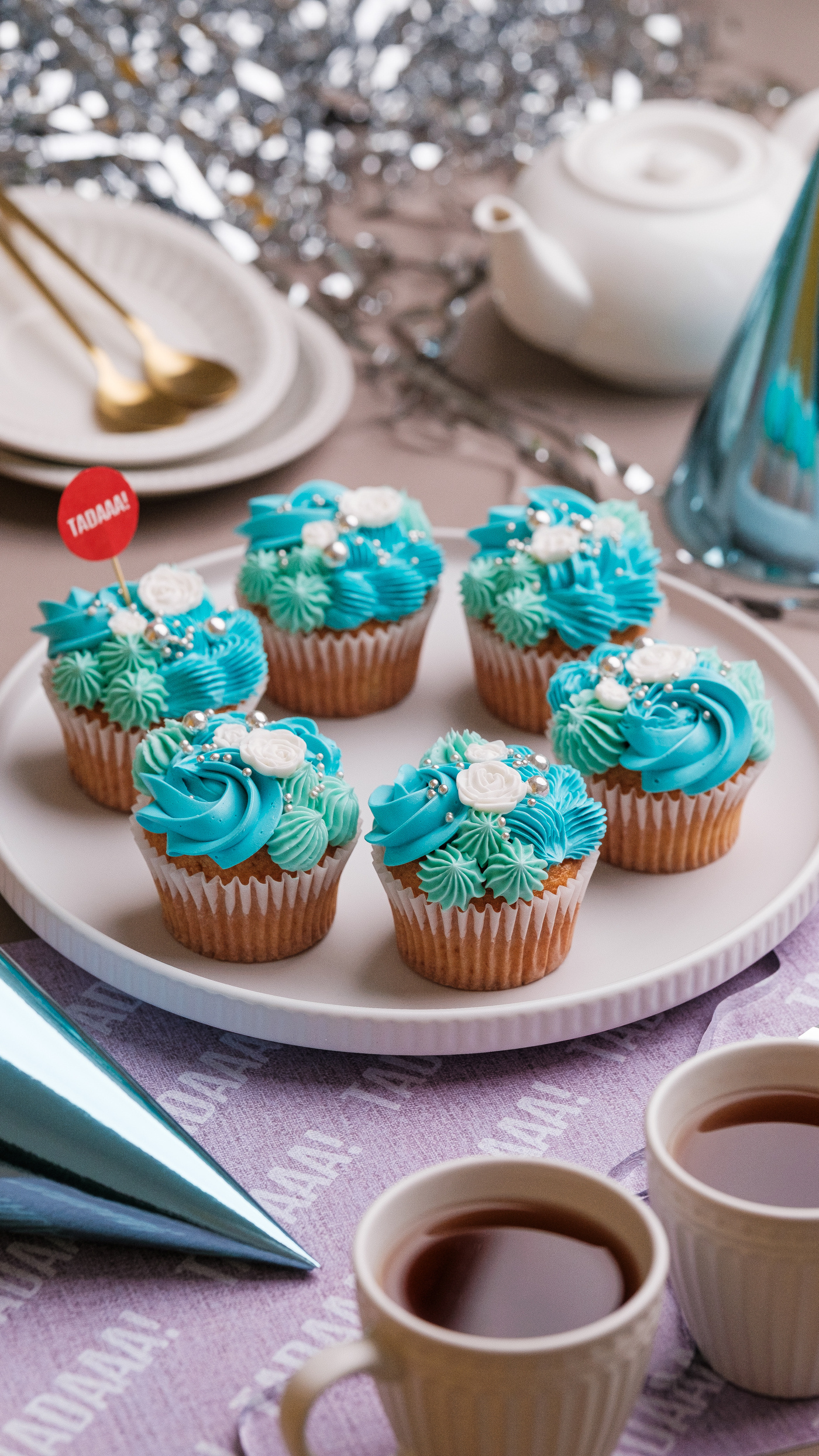 Ocean Pearl Vanilla Cupcakes – 6 pcs