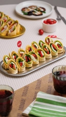 Mediterranean Mozzarella & Pesto Wraps – 15 pcs