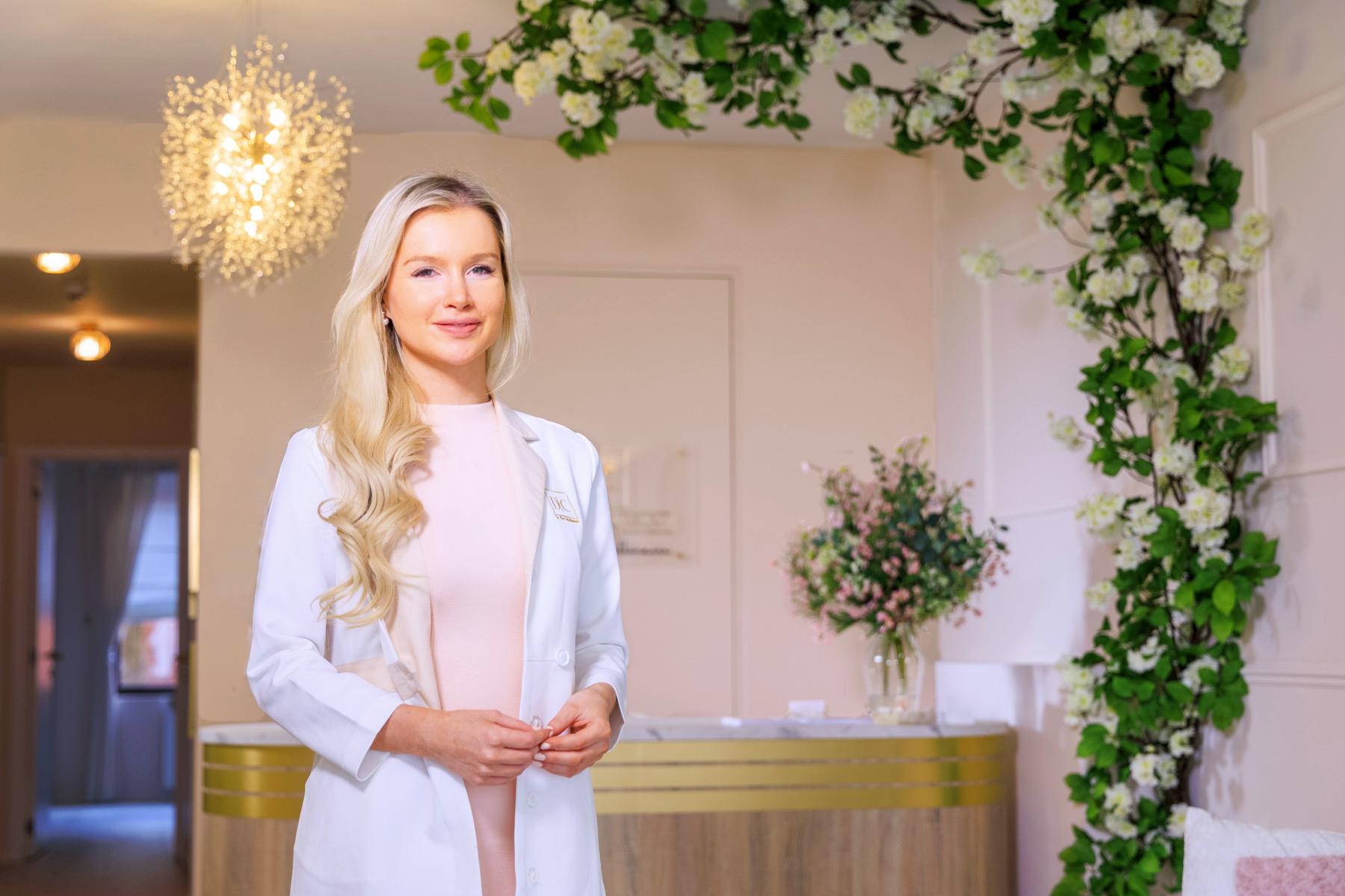 dr-detollenaere-doctor-contour-clinic