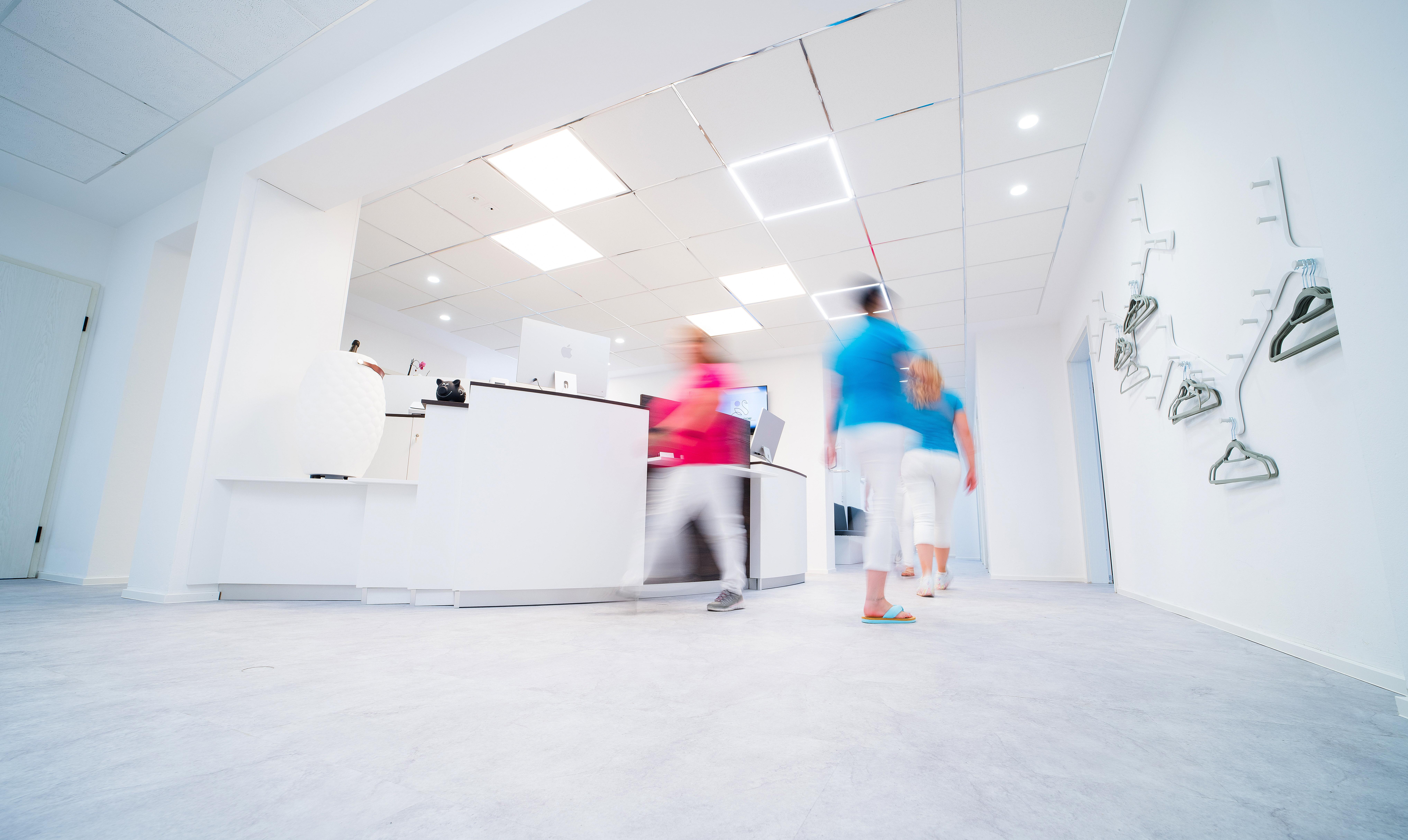 Injektionsbehandlung gegen Falten in Schwandorf bei Ästhetik Schwandorf Dr. Med Thorsten Schmidt