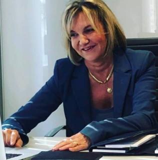 Anne Deckers
