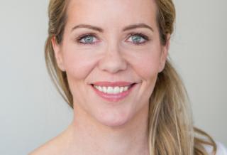 Julia Hölker