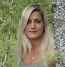 Vicky Nobis