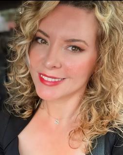 Joanne Cole