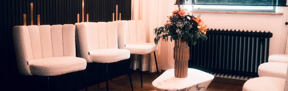 Injektionsbehandlung gegen Falten in Günzburg bei Aesthetikdoc