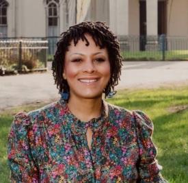 Ayanna Knight