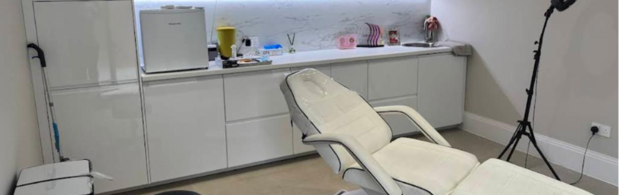 Injectables treatment for wrinkles in Northwood at Dr Bansri Aesthetics