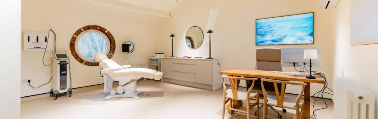 Injectables treatment for wrinkles in Altrincham at Dr Ed Robinson Aesthetics