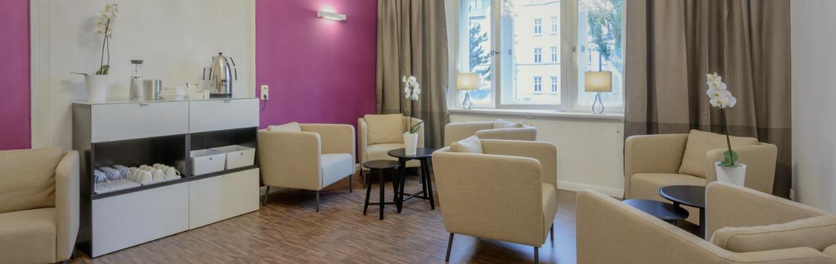 Injektionsbehandlung gegen Falten in Jena bei Charisma