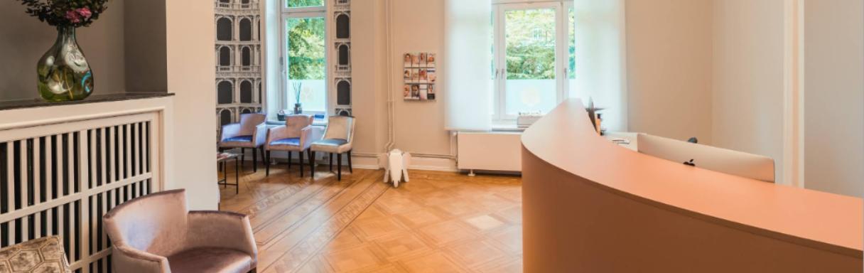 Injektionsbehandlung gegen Falten in Hamburg bei DR. ANNA BRANDENBURG - Facharztin fur Dermatologie, Venerologie und Allergologie