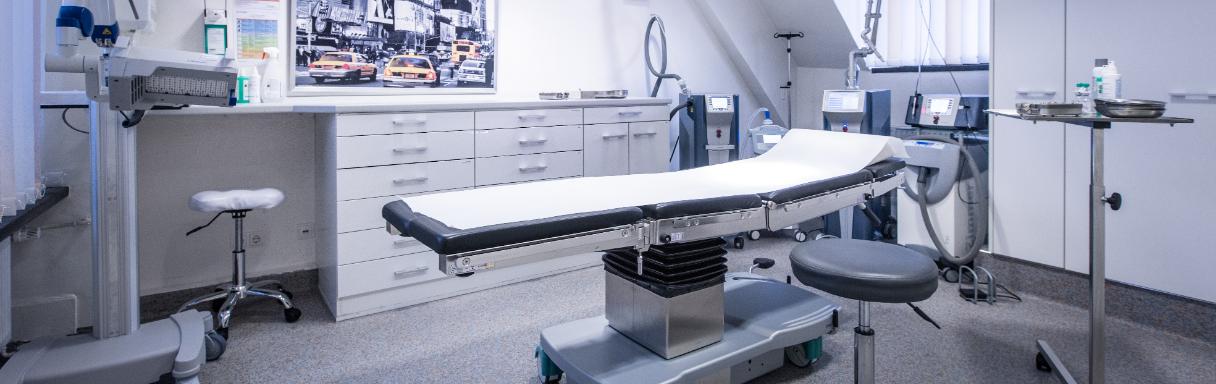 Injektionsbehandlung gegen Falten in Hamburg bei DERMATOLOGIE AM NEUEN WALL CORIUS