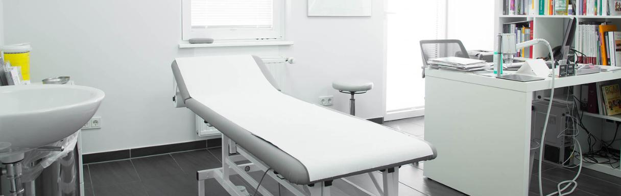 Injektionsbehandlung gegen Falten in Sankt Ingbert bei Dr. Barbara Steimer Hautärztliche Praxis