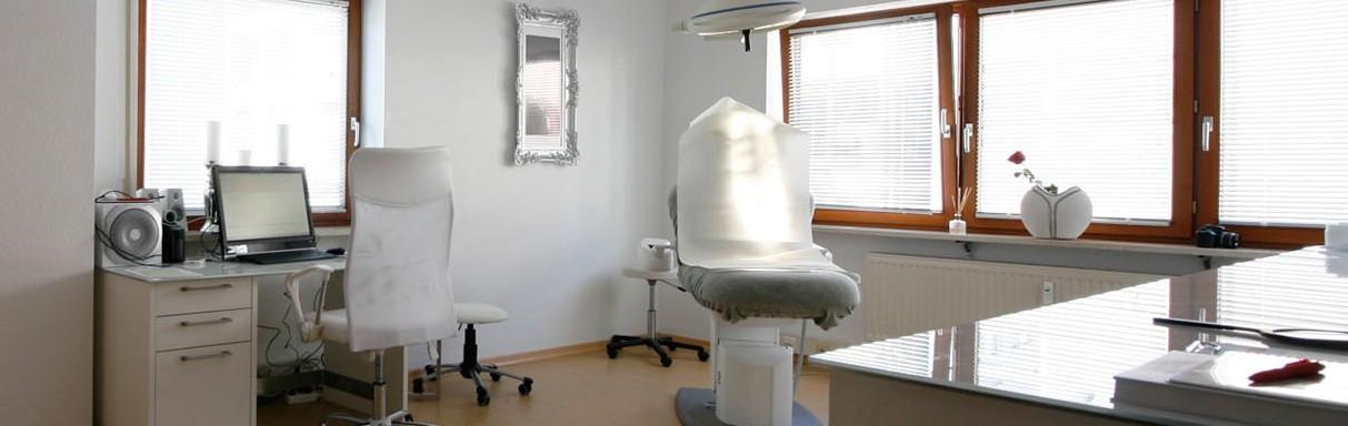 Injektionsbehandlung gegen Falten in Reutlingen bei MEDICAL AESTHETICS