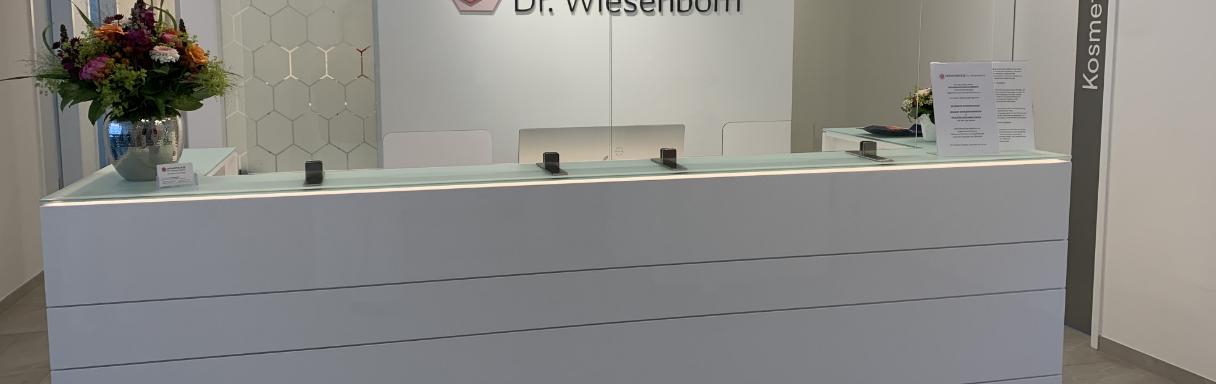 Injektionsbehandlung gegen Falten in Meerbusch bei DERMATOLOGIE Dr. Wiesenborn / Privatpraxis