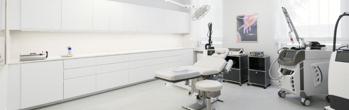 Injektionsbehandlung gegen Falten in Frankfurt bei Dr. Leonie Von Grawert Dermatology