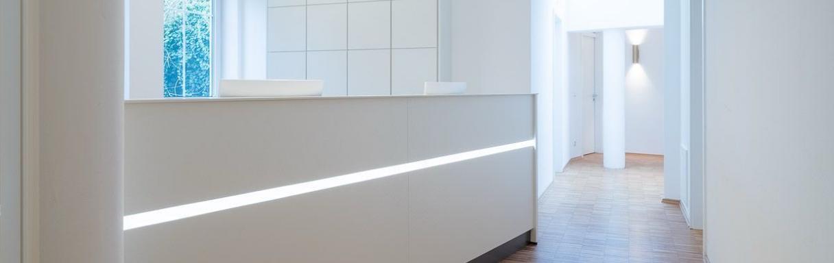 Injektionsbehandlung gegen Falten in Friedberg bei Ioanna Gkata | Dermatologie & Phlebologie