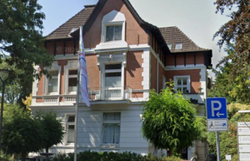 Dermatologie Reinbek, PD Dr. med. Kristine Breuer