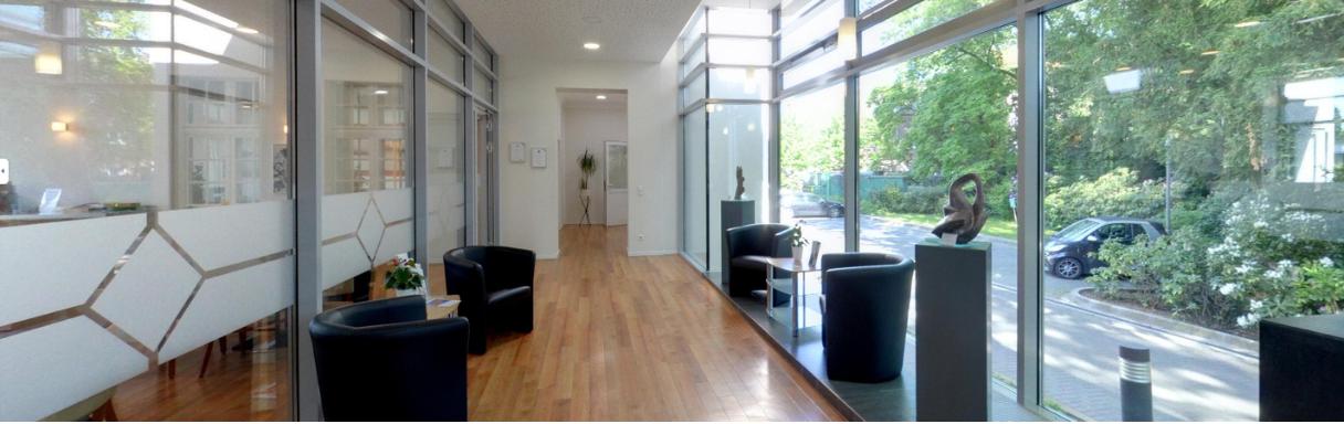 Injektionsbehandlung gegen Falten in Hilden bei Remigius MVZ Klinik im Park - Dr. med. Arnd Rütten