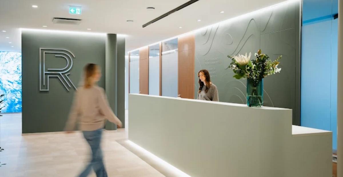 Injektionsbehandlung gegen Falten in Reutlingen bei MKG Praxisklinik Rieth Laser-Medizin-Zentrum Reutlingen ästhetische und kosmetische Lasertherapie