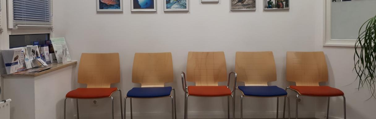 Injektionsbehandlung gegen Falten in Hamburg bei Dr. med. Andreas Montag