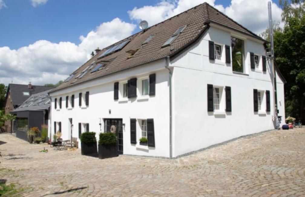 Dr. med. Edouard Manassa Asthetische Chirurgie in Ratingen