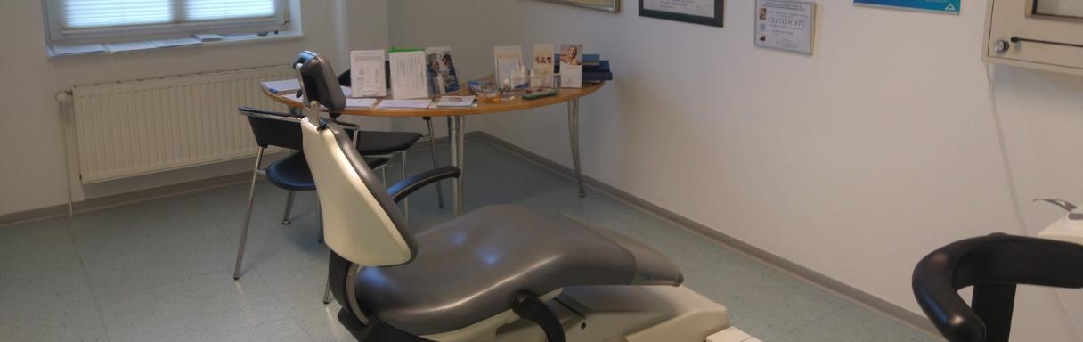 Injektionsbehandlung gegen Falten in Rendsburg bei Dr. med. dent. Lars Geier