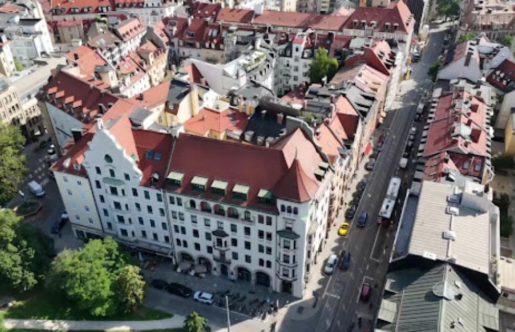 ÄSTHETIK AM ISARTOR