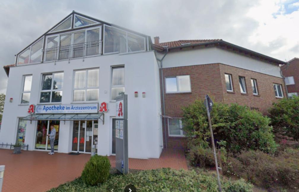 FACHARZT-ZENTRUM Allgemeinmedizin Innere Medizin WESENDORF Psychotherapie Chirurgie Dr. U. Tippmar Priv. Doz. Dr. R. Kuhn