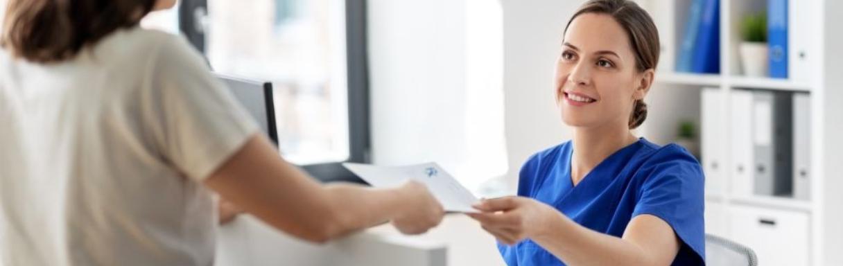 Injektionsbehandlung gegen Falten in Bad Friedrichshall bei mediCARE+ | Dermatologie & Ästhetik | Bad Friedrichshall