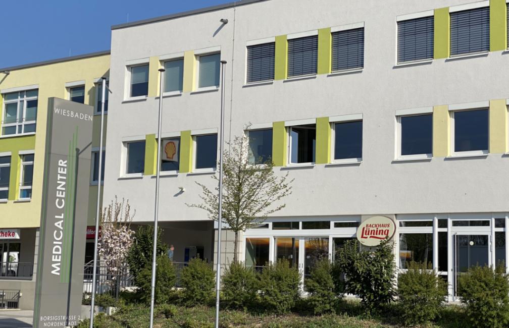 Dr. Reinhard Titel