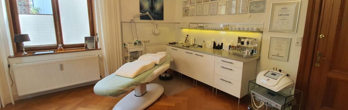 Injektionsbehandlung gegen Falten in Wuppertal bei Kosmetik am Brill