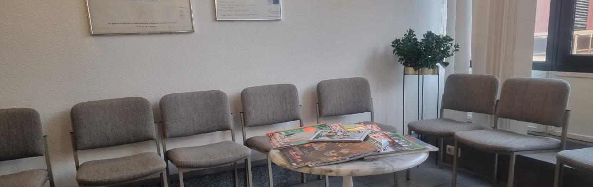 Injektionsbehandlung gegen Falten in Paderborn bei Hautzentrum Paderborn