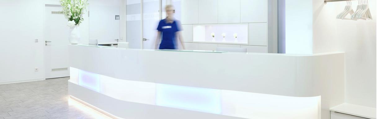 Injektionsbehandlung gegen Falten in Stuttgart bei Hauttherapiezentrum Stuttgart