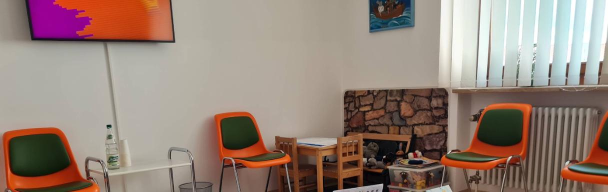 Injektionsbehandlung gegen Falten in Porta Westfalica bei Praxis Dr. med. Martina Voelkel