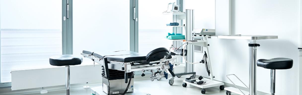 Injektionsbehandlung gegen Falten in Münster bei PraxisKlinik am Germania Campus - Dr. med. Anita Rütter