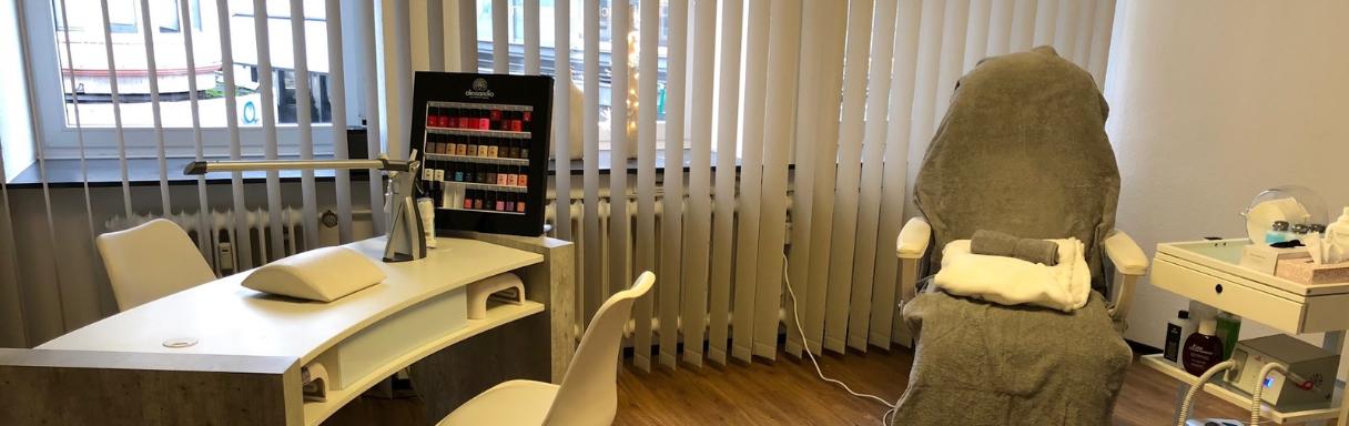 Injektionsbehandlung gegen Falten in Bielefeld bei MAYA ESTETIK - Ihr Kosmetikstudio in Bielefeld