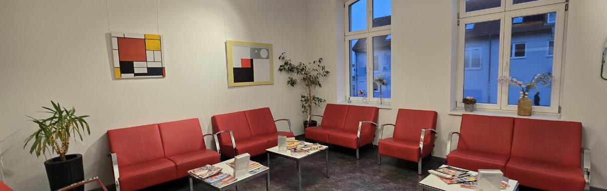Injektionsbehandlung gegen Falten in Greifswald bei Hautarzt und Venenpraxis Frau Dr. Andrea Ladwig