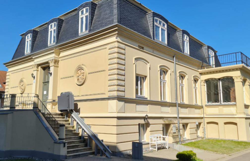 Hautarzt und Venenpraxis Frau Dr. Andrea Ladwig