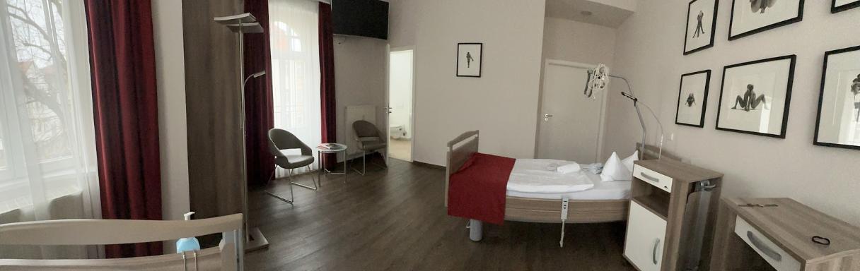 Injektionsbehandlung gegen Falten in Leipzig bei Klinik am Rosental
