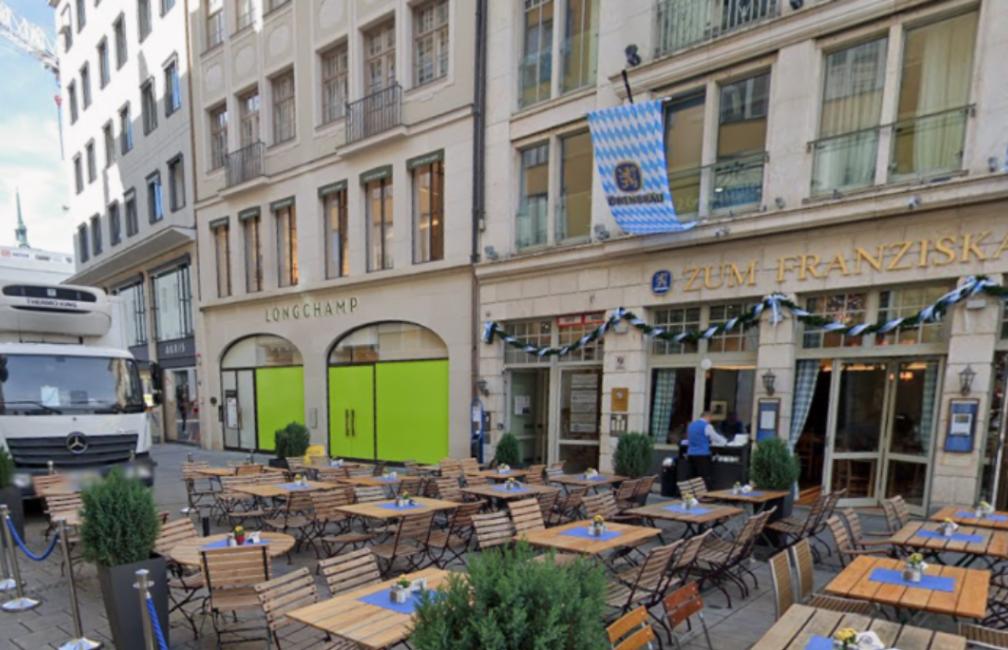 Privatpraxis für Dermatologie in München hautok | Hautärztin Dr. Moers-Carpi