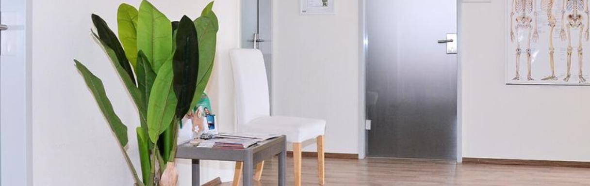 Injektionsbehandlung gegen Falten in Bad Driburg bei Privatpraxis Martina Ivanda Orthopädische